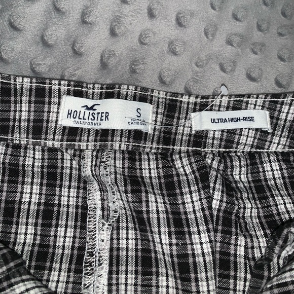 Hollister Plaid Skirt - Picture 4 of 6